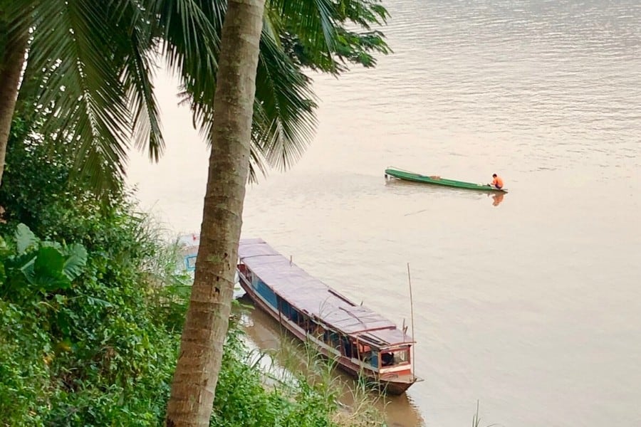 mekong river luang prabang laos